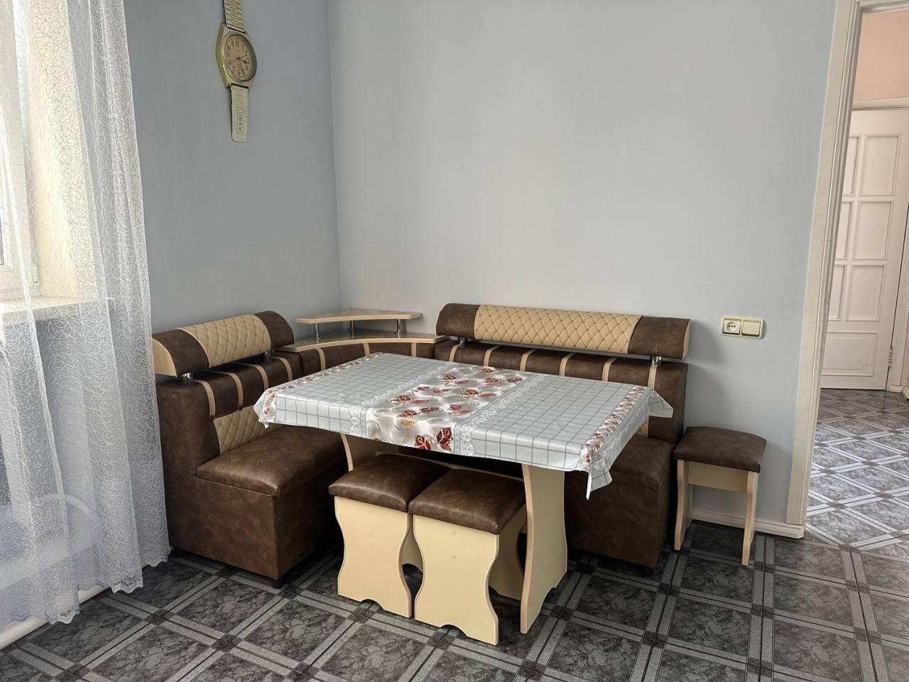 Your Getaway Home Erivan Exterior foto